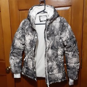 Amazon Essentials Heavy Weight Hooded Puffer Coat